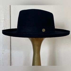 Classic Black Men's Hat